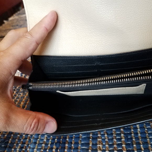 SOLD@! Louis Vuitton Portefeiulle Lock Me 2 Wallet - Picture 10 of 12